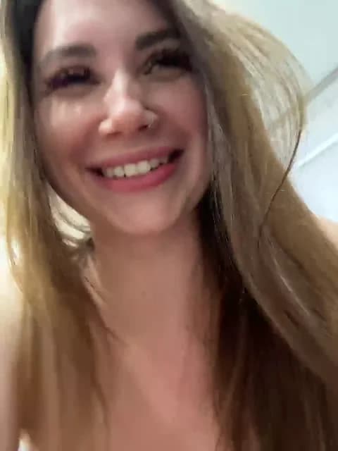 -LeiaProseccina- Cam Archive - January 15, 2026 13:40 (41min)