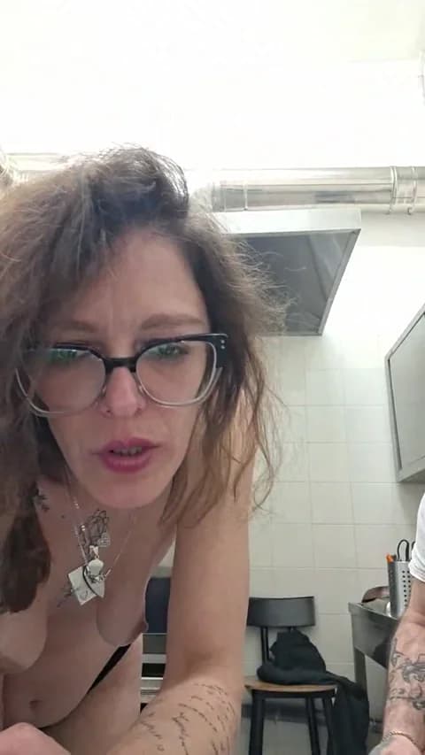 AlbaFox Cam Archive - March 7, 2026 22:07 (120min)