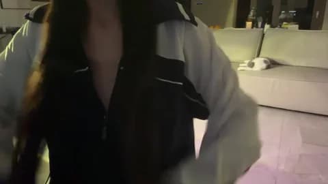 Bella-999 Cam Archive - January 20, 2026 18:15 (34min)