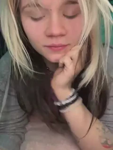 Cutiepiespanks Cam Archive - March 4, 2026 07:04 (120min)