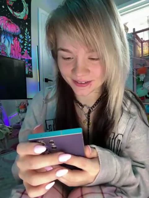 Cutiepiespanks Cam Archive - March 5, 2026 19:31 (99min)