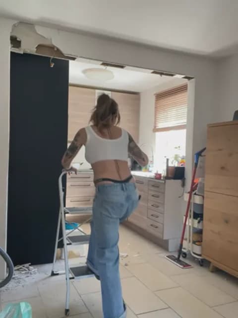 Etwas_neugierig Cam Archive - April 8, 2026 10:39 (40min)