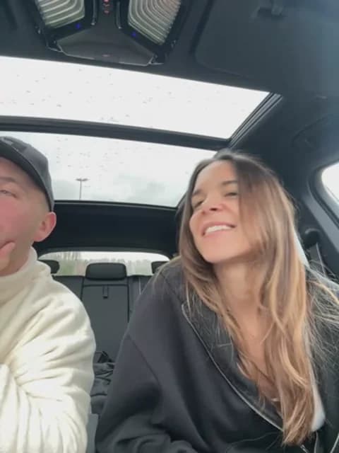 JuicyFruits93 Cam Archive - February 22, 2026 09:39 (46min)