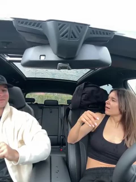 JuicyFruits93 Cam Archive - March 10, 2026 16:04 (64min)