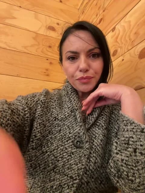 KimKelly13 Cam Archive - January 17, 2026 12:38 (35min)