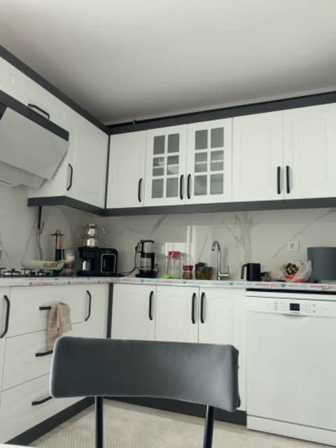 KnellForQueen Cam Archive - April 13, 2026 10:34 (34min)