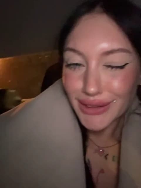 Melissa_crazy Cam Archive - March 17, 2026 23:52 (30min)