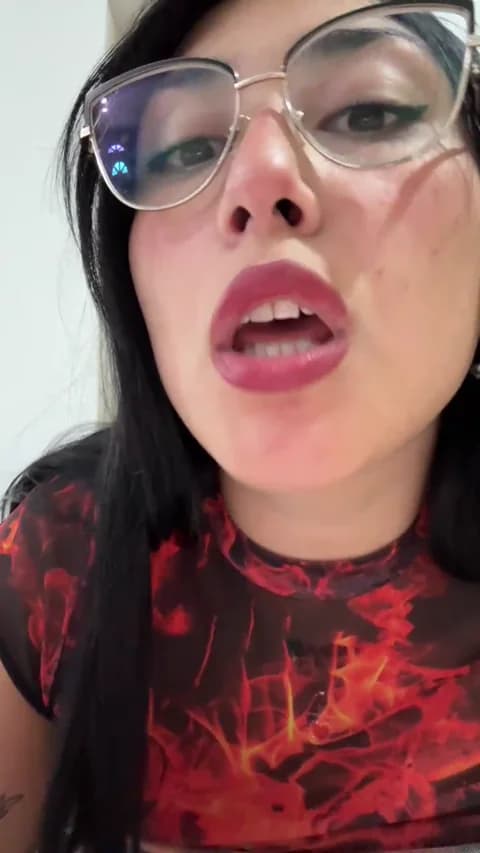 Momii28 Cam Archive - January 12, 2026 15:48 (48min)