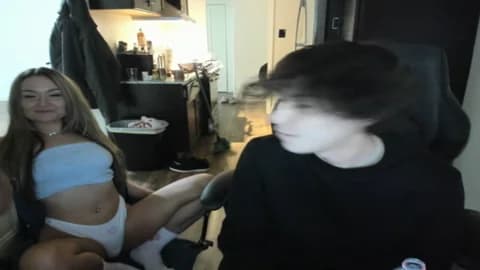 aesus3x Cam Archive - February 23, 2026 04:44 (31min)