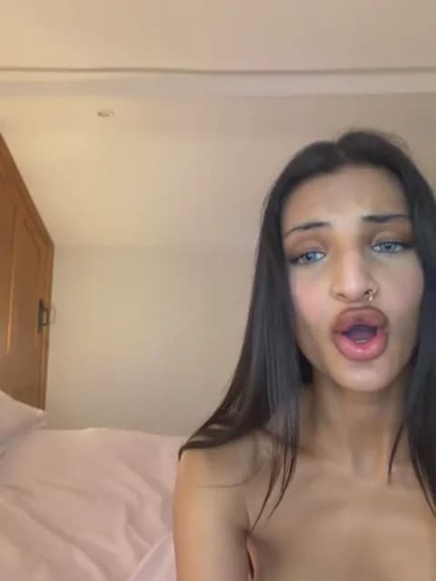 alanaexplicit69 Cam Archive - February 21, 2026 15:45 (38min)