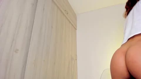 aurora_bunnie Cam Archive - March 1, 2026 02:35 (58min)