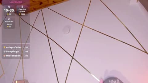 holly__milk Cam Archive - January 16, 2026 03:50 (45min)