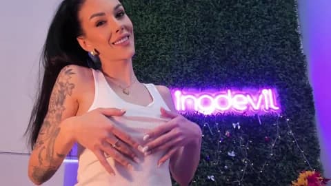 hotfallingdevil Cam Archive - January 12, 2026 08:27 (120min)