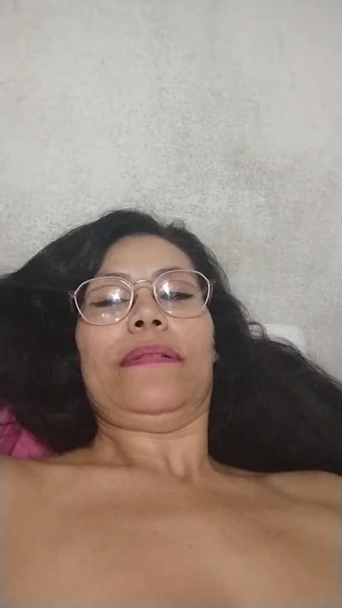 isabella238 Cam Archive - February 21, 2026 06:34 (82min)