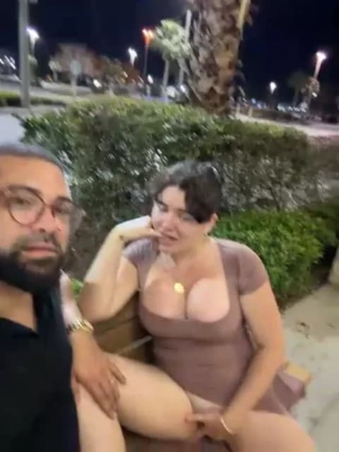 mangolini_parrocini Cam Archive - March 12, 2026 02:56 (34min)