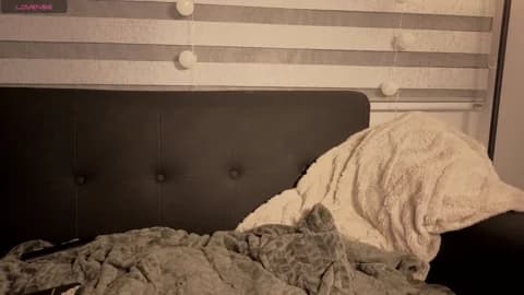 midori__san Cam Archive - January 14, 2026 01:54 (71min)