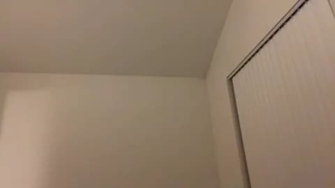 tinytittytia Cam Archive - January 8, 2026 08:04 (66min)